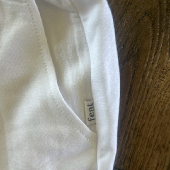 NWT Feat Womens Treecell Short White Super Soft Size Medium - Picture 4 of 7